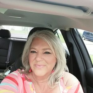 Meet your Posher, Joyce